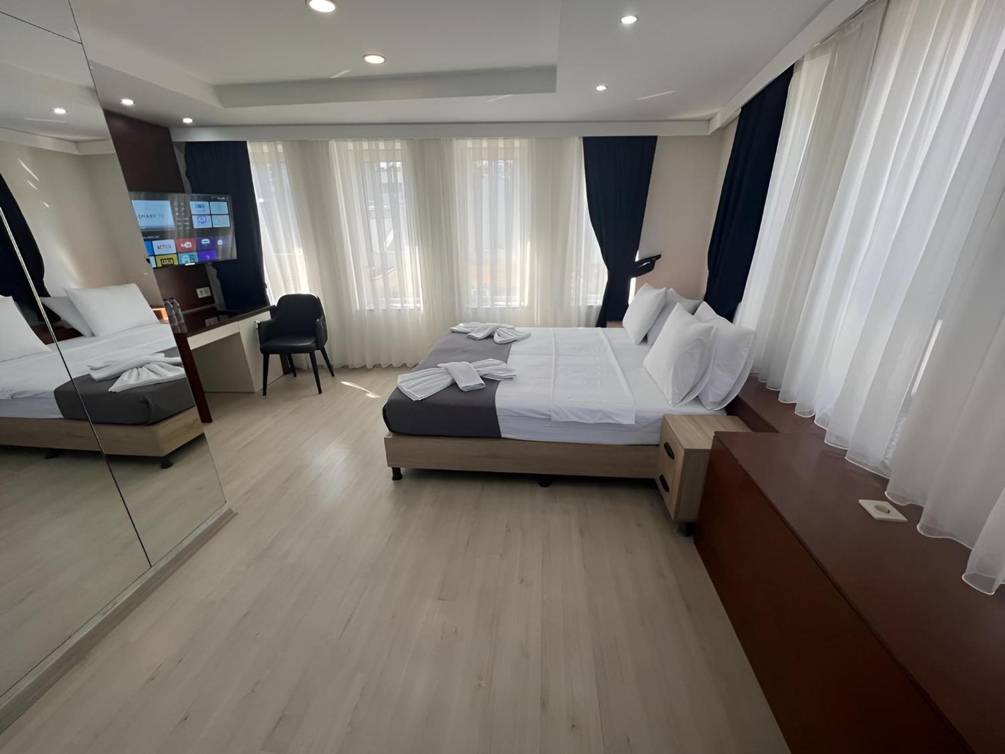Genoa Port Hotel Istanbul Exteriör bild